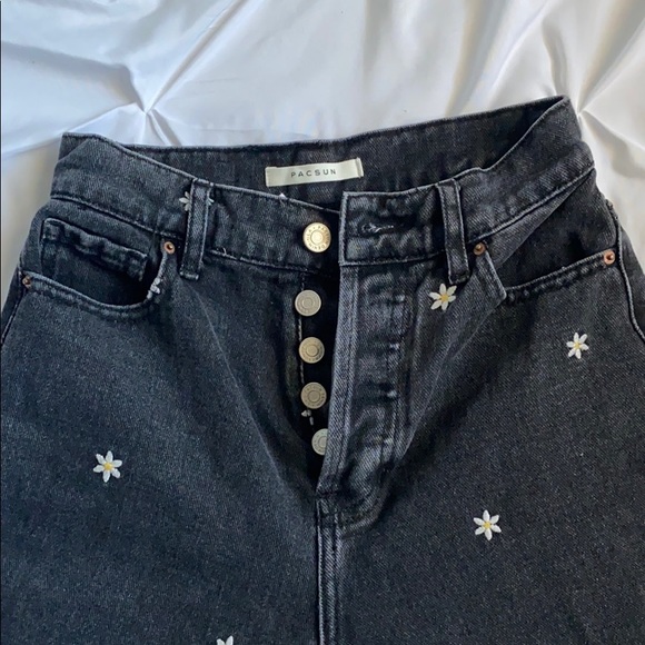 PacSun flower jean - Picture 2 of 3